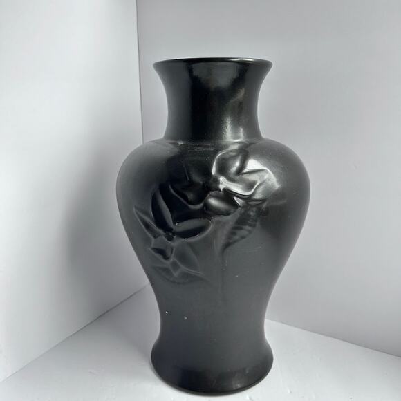 Large Haeger Floor Vase Matte Black Embossed Flowers 13” 7101 - Picture 3 of 9